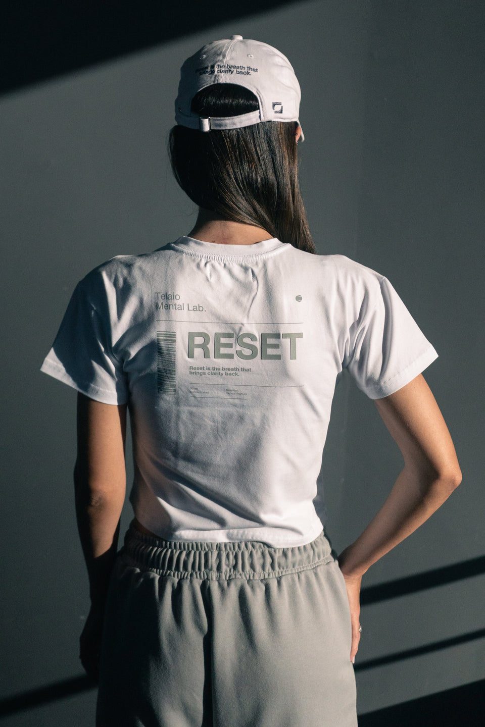 Camiseta Feminina Contour RESET
