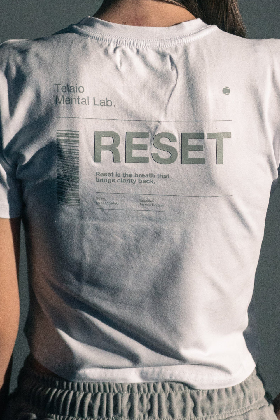 Camiseta Feminina Contour RESET